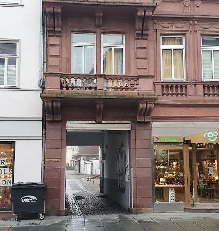 Von Privat, Grosses Zimmer Sehr Zentral In Bad Homburg Stadtmitte 巴特洪堡 外观 照片