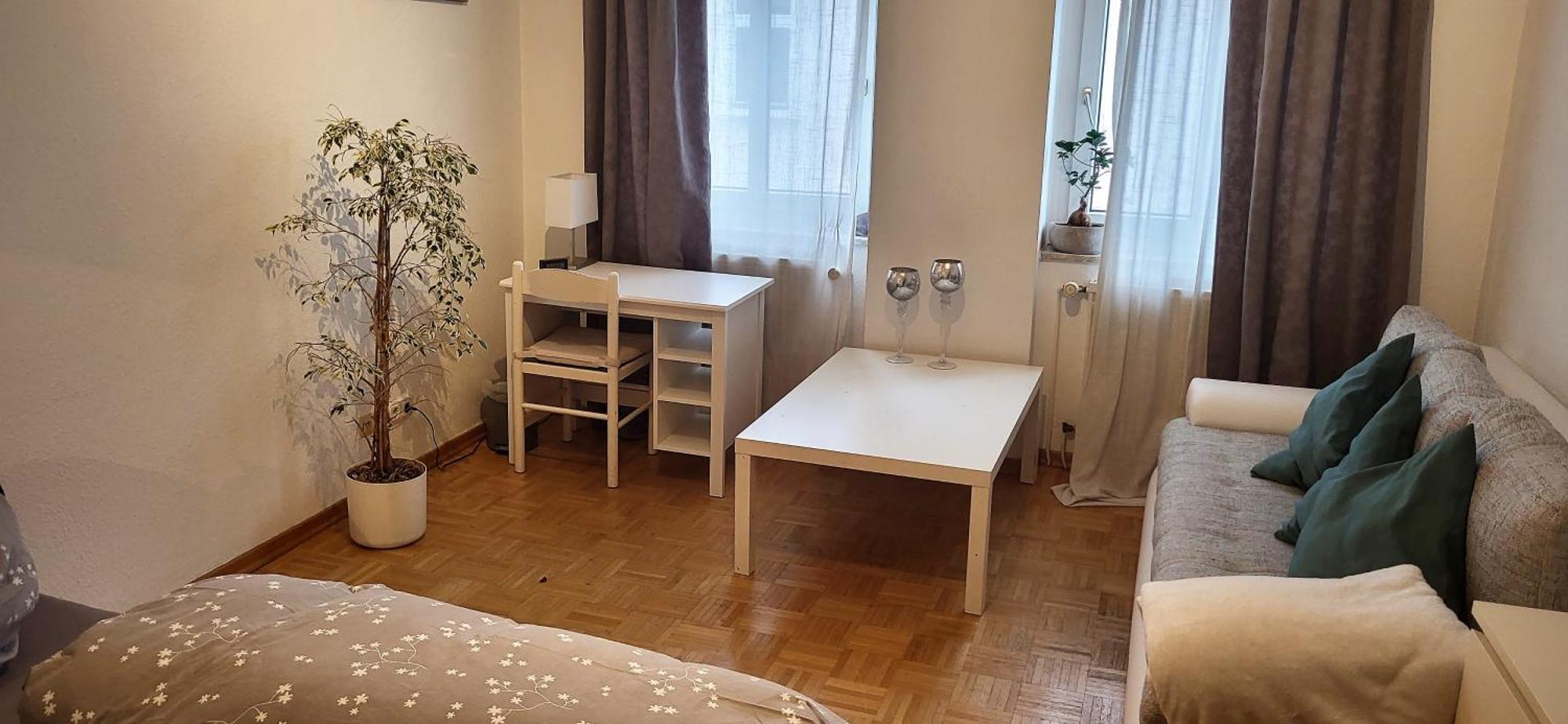 Von Privat, Grosses Zimmer Sehr Zentral In Bad Homburg Stadtmitte 巴特洪堡 外观 照片